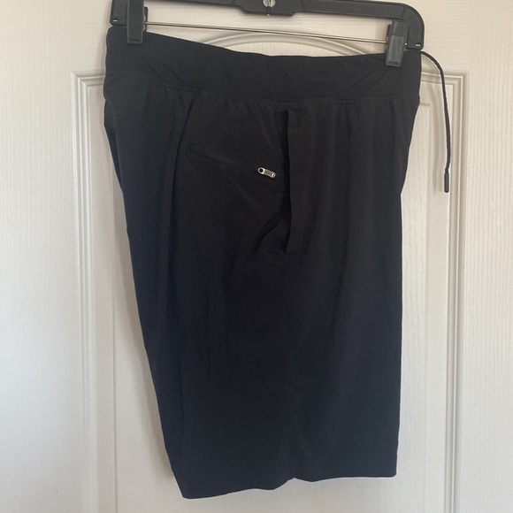 Lululemon T.H.E. Short *Luxtreme Liner 9" - Picture 6 of 9